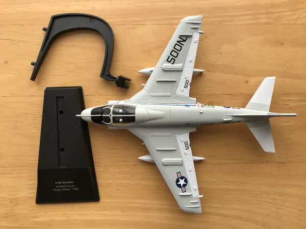 エアファイターコレクション　A-6E　ダイキャストモデル　同梱物